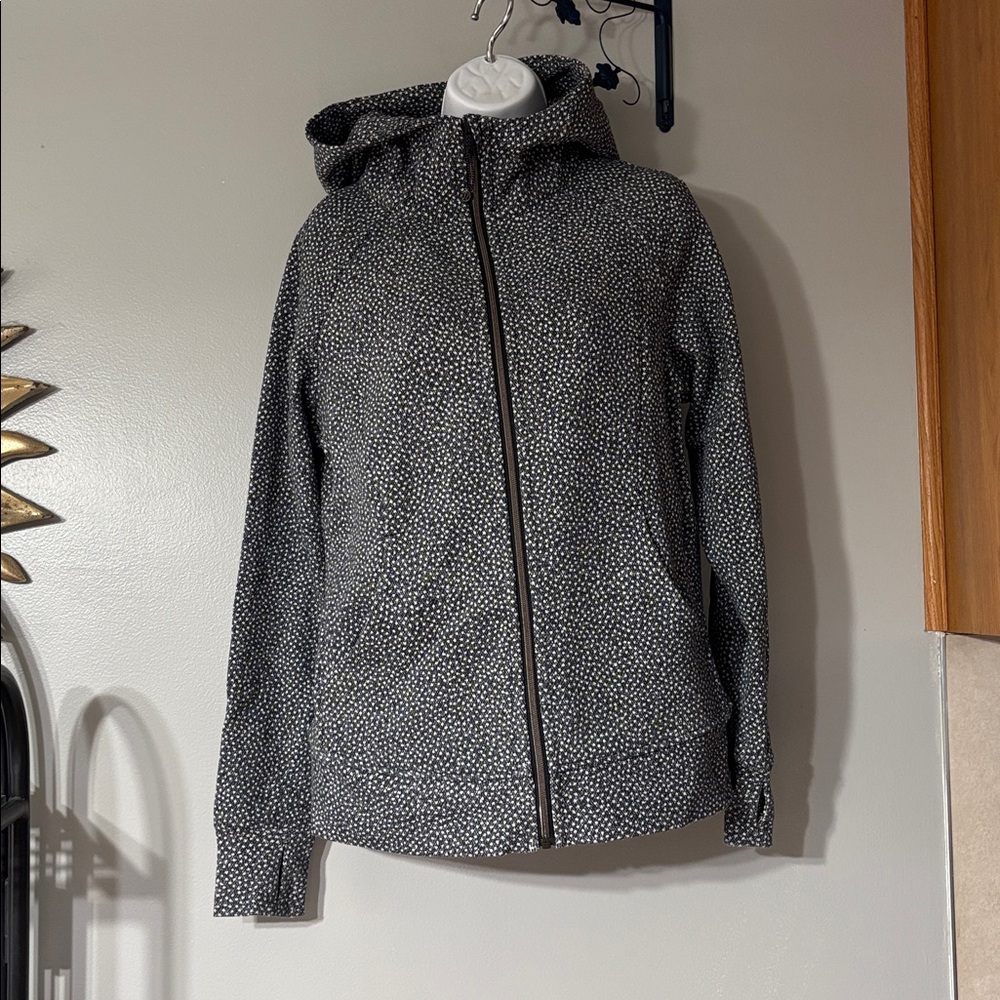 Lululemon Scuba Hoodie IV - Frozen Fizz (White & Black) - Picture 4 of 9